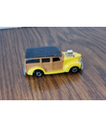 1989 Hot Wheels 40&#39;s Ford Woodie Black and Yellow Diecast Car - $37.44 MXN