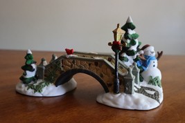 Christmas Village Stone Bridge Bricks Landscape Accessory Snowman Bird ~... - $267.29 MXN