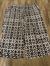 Woman Within Black, White &amp; Gray Capri Pants Elastic Waist Size 18/20 - £8.95 GBP