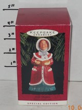 1993 Hallmark Keepsake Ornament Dickens Caroler Bell Lady Daphne - £11.54 GBP