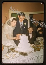 1957 Wedding Bride Groom Cutting Cake Chicago Red-Border Kodachrome Slide - £3.16 GBP