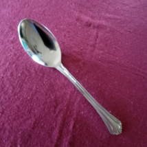 Unknown MFG. UNF 2374 Teaspoon Stainless USA 6 1/8&quot; Fan Handle China - $2.96