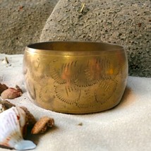 Etched Brass Bangle Bracelet Bronze Boho Chunky Vtg Engraved Patina Bohemian  - £15.80 GBP