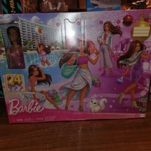 Barbie Doll and Fashion Advent Calendar, 24 Clothing and Accessory Surpr... - $28.51