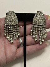 Vintage Weiss Rhinestone Chandelier Clip On Earrings - $32.71