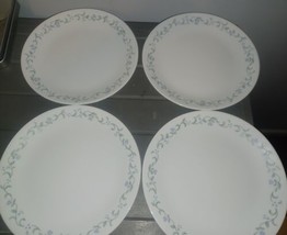 Corning Corelle Set Lot of 4 Country Cottage 10 1/4&quot; Dinner Plates Blue Hearts - £11.79 GBP