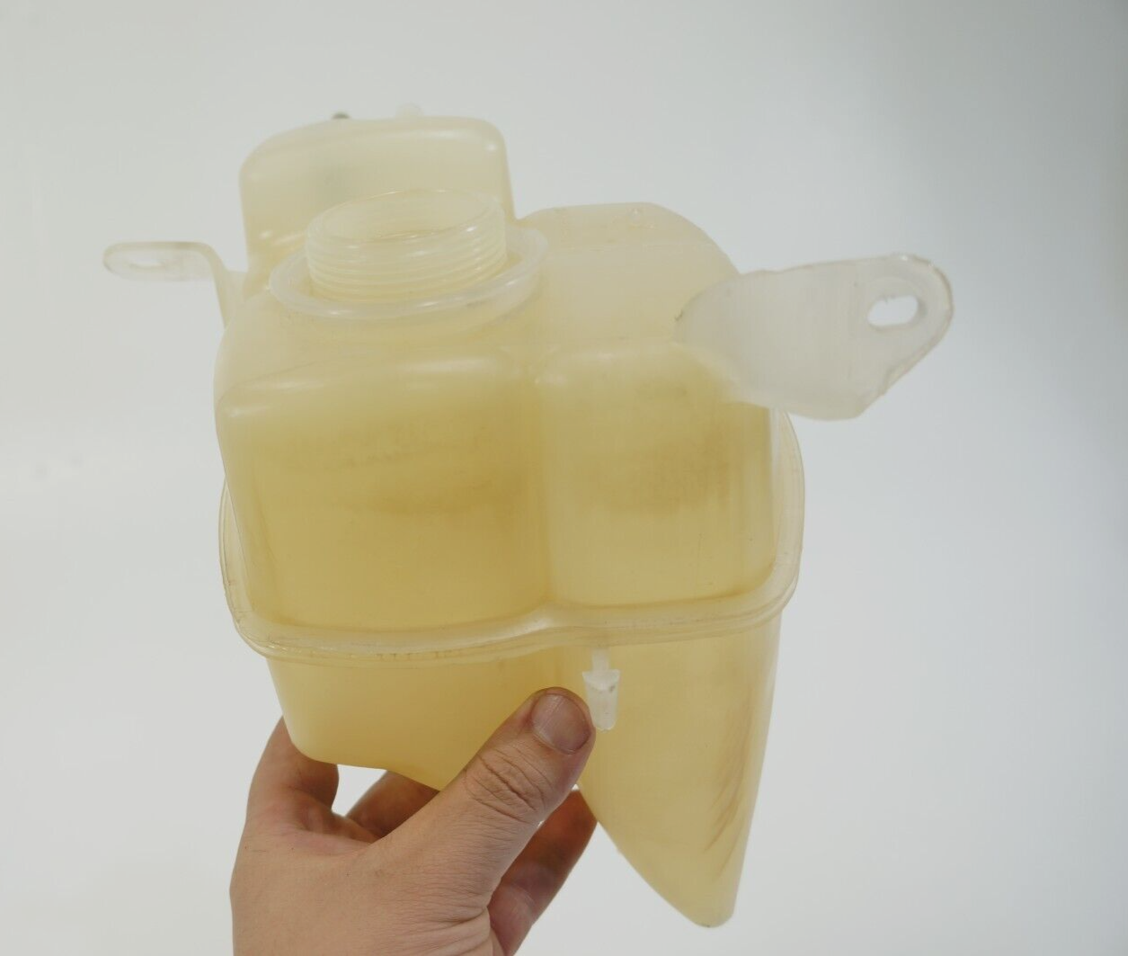 02-05 ford thunderbird  3.9l v8 radiator coolant reservoir expansion tan... - $55.00
