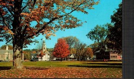 Vintage 3.5x5.5 Postcard Vermont Village Common In All Its Autumn Splendor - £2.32 GBP