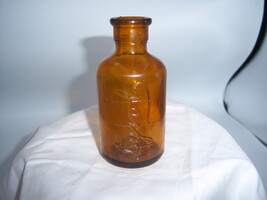 PA2 - 1910&#39;s LYSOL Bloomfield NJ 3 3/4&quot; Amber Medicine Druggist Pharmacy... - $114.21 MXN