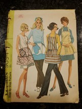 Vintage McCall&#39;s Pattern 9694 Misses Aprons Size Small 8-10 Uncut Complete Fold - £7.45 GBP