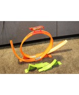 lot Hot Wheels Green Orange track loop pc double loop connector sign con... - £11.72 GBP
