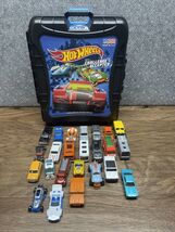 Hot wheels carrying case And Cars Lot Handle And Wheels Matchbox CV JD - $19.80