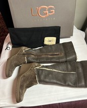 UGG Australia Sandra Brown Suede/ Leather Fold Down Boots Size 7M - £47.77 GBP