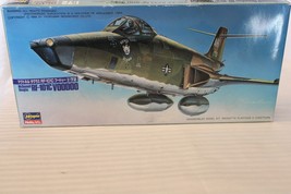 1/72 Scale Hasegawa, RF-101C Voodoo Jet Airplane Model Kit#7125 BN Open ... - £57.48 GBP