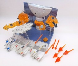 Star Wars Hot Wheels Death Star Attack DieCast Millennium Falcon X wing ... - €6,16 EUR