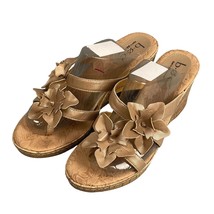 Born Concepts Sandals Women&#39;s Size 11 Beige Leather Flowers Cork Wedges - £14.58 GBP