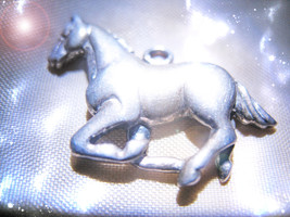 HAUNTED NECKLACE THE PENDANT OF EQUINOX  FORTUNE LUCK FOLLOWS HIGHEST LIGHT  - $8,015.82 MXN