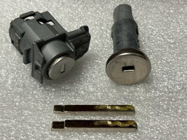 GM door lock &amp; ignition cylinder kit w/ matching flip key blades Fully a... - $24.00