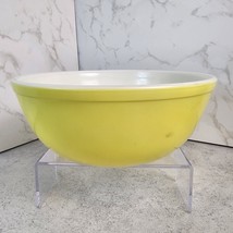 Vintage Pyrex Large Yellow #404 Nesting Mixing Bowl 4 Quart - $365.11 MXN