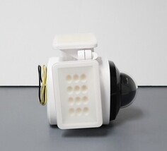 Eufy Floodlight Cam 2 Pro T8423 2K FHD Outdoor Security Camera image 4