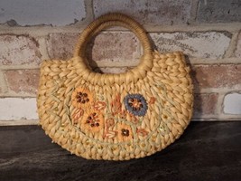  Rolfs 100% CornHusk Handbag Purse w/Floral Design. Lined w/Inside Zip P... - £10.62 GBP