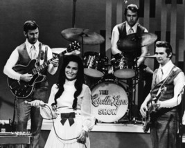 Loretta Lynn 1960&#39;s in Concert with The Nashville Tennesseans 16x20 Canvas - £54.84 GBP