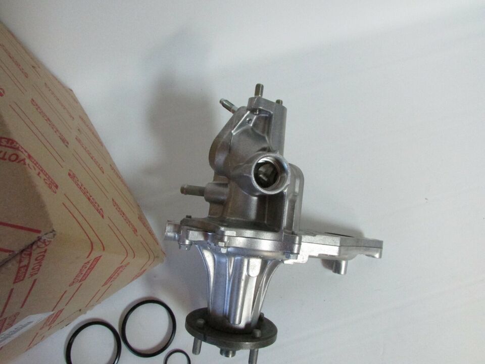 NEW GENUINE TOYOTA SUPRA OEM WATER PUMP 9398 2JZGTE ENG ARISTO 16100