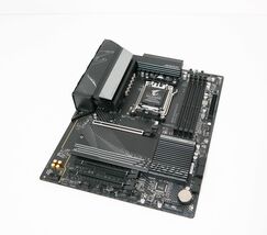 GIGABYTE B650 AORUS ELITE AX Motherboard image 2