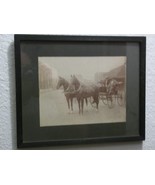 OLD PHOTO HORSE DRAWN CARRIAGE SURREY DOWNTOWN COBBLE STONE STREET BW PH... - £51.06 GBP