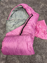 NWOT Tuphen pink/grey sleeping bag w/ hood &amp; carrying bag 86.6” x 29.5” ... - £10.81 GBP