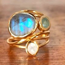 Fantasy Ring Gold Tone Glass Appliqués Blue White Iridescent SIZE 10 - £22.63 GBP