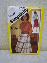 Simplicity #5976 - Misses&#39; Front Wrap Skirt in 2 Lengths - Sz 8 Waist 24&quot;- Uncut - £3.93 GBP