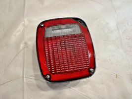 2015 Volvo Mack Truck Box Tail Lamp 20832525 82750867 OEM - $39.30