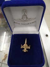 Transportation AIRPLANE, THAI AIR FORCE TIE PIN GOLD COLOR IN VELVET BOX... - $18.70