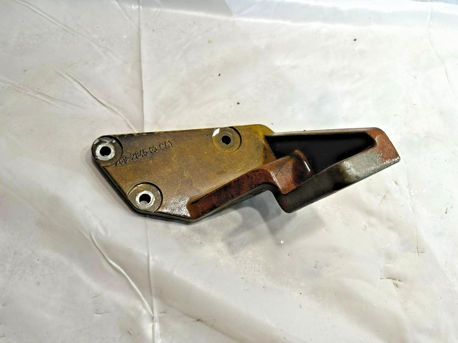 CAT C13 Caterpillar Diesel Engine Mounting Support Bracket 2892845 OEM - $65.10