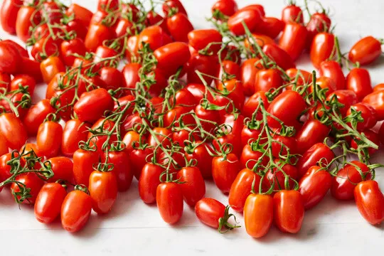 30 Seeds BABY ROMA TOMATO For your Garden - £7.07 GBP