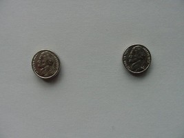 (#EE-761) PIERCED COIN US Jefferson Nickel 20th century mini token Earrings Wow - £8.30 GBP