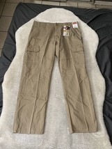 New Wrangler Relaxed Straight Leg Cargo Khaki Pants Size 38x32 NWT - £18.09 GBP
