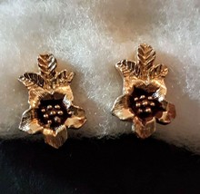 Sarah Coventry Strawflower Clip On Earrings Vtg Gold Tone Signed Costume Jewelry - £15.51 GBP