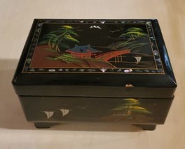 Vintage A&amp;C Hand Painted Black Lacquer Musical Jewelry Box Mother of Pea... - £29.20 GBP
