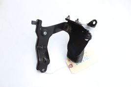 10-11 SUBARU LEGACY 2.5I ABS PUMP MOUNT BRACKET Q2892 image 7