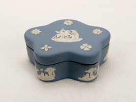 Wedgwood Blue Jasperware Trinket Box, Rounded Star Shape, 3 Goddesses w/Pegasus - £19.22 GBP