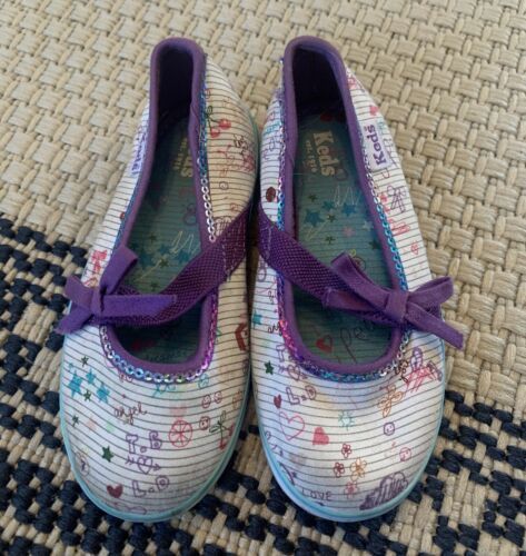 Girl’s KEDS Size 7 Doodle Design Slip On Sequence And Bow  - $13.09