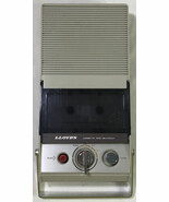 Lloyd&#39;s Cassette Recorder Model V609L-100A - $148.25 MXN