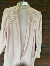 Vintage Pink Robe Medium Long Sleeve Duster Zip Front Ruffle Collar Ench... - $17.10