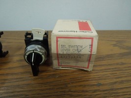 Cutler-Hammer E22VAR3H 3 Position Lever Selector Switch Maintained New S... - $30.00