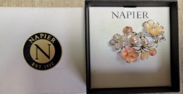 Napier Pink Flowers Pearls Cluster Brooch Pin SilverTone Jewel Enamel Pink Peach - £21.64 GBP