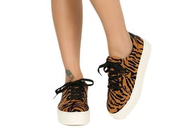 Qupid Royal-09A Camel &amp; Black Tiger Faux Suede Pad Sole Lace Up Sneaker SZ 7 New - £23.81 GBP