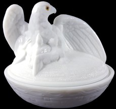 Vintage 1970s Westmoreland Milk Glass Spread Wing Eagle Pattern 7&quot;l Covered Dish - £70.76 GBP