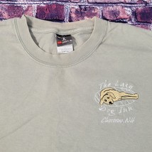 The Lazy Dog Inn Chocorua NH Green Yellow Lab Dog Large Hanes Beefy T Shirt - $14.95